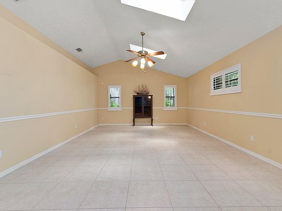 5th image of 2031 SW Jaguar Avenue