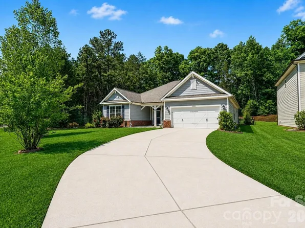 10883 Sparkle Creek Dr, Midland, NC 28107