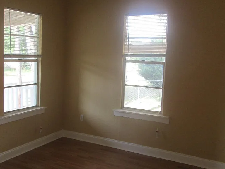 2105 W Nassau St #A — Photo 2