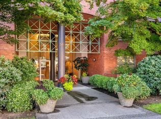 518 W 14th Ave #412, Vancouver, BC V5Z 1P5