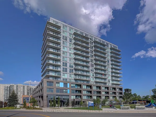 185 Deerfield Rd #1002, Newmarket, ON L3Y 0G7