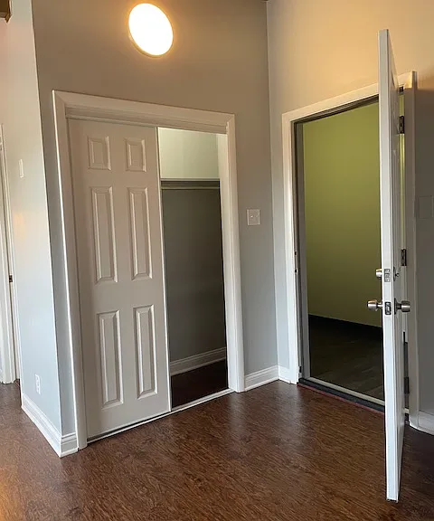 400 S Ashland Ave #11 — Photo 2