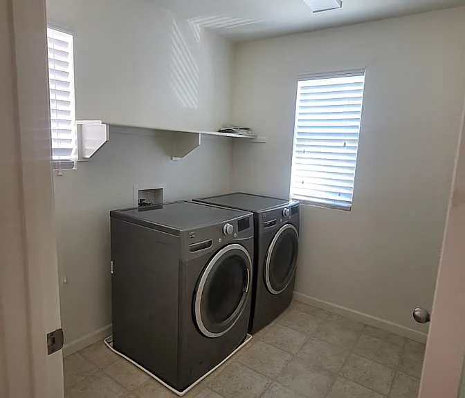 2280 Hom Dr — Photo 8