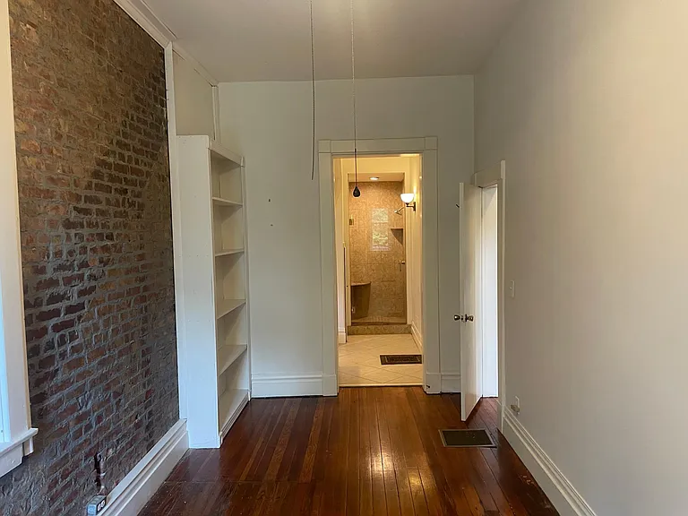 1610 S 3rd St #1 — Photo 11