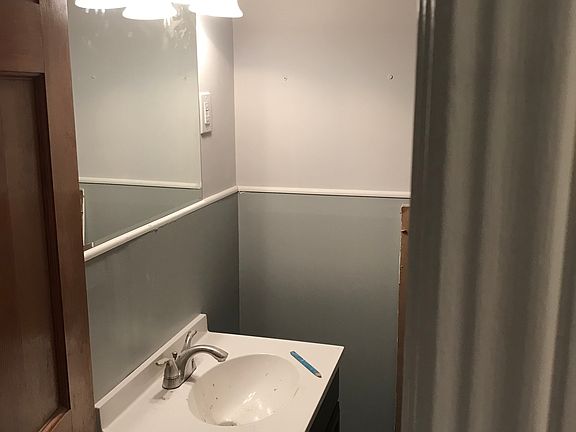 2nd image of 21371 Fuller Ave