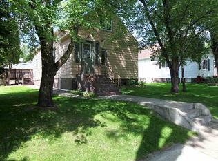 607 11th St S, Virginia, MN 55792