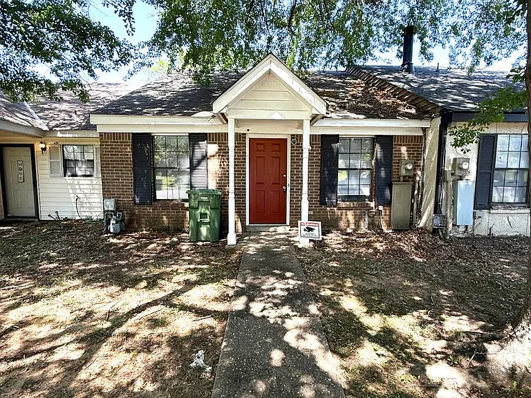 5720 Worchester Dr — Photo 1