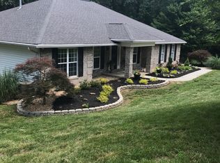 150 Point Harbour Dr, Lenoir City, TN 37772