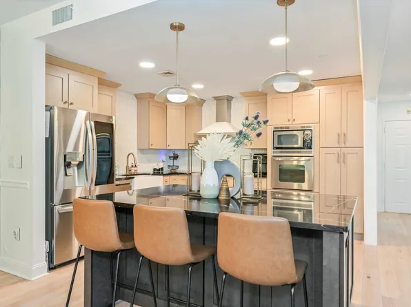 207 Shearwater Ct West image 9 of 32