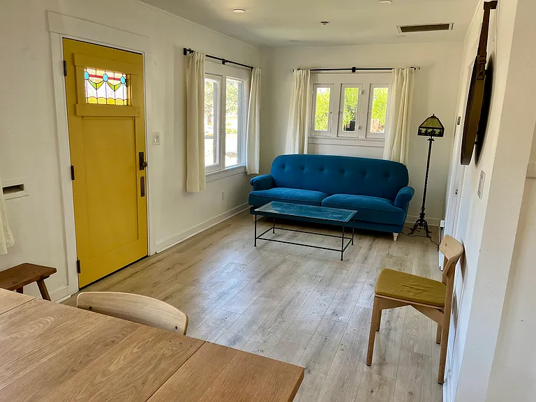 333 Nordina St — Photo 3