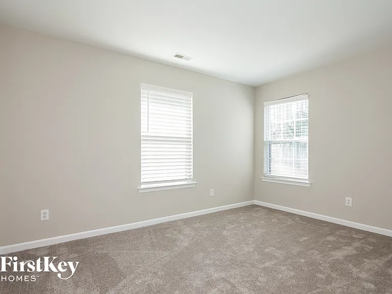 2024 Pheasant Glen Rd — Photo 9