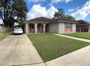 7451 Crestmont Rd, New Orleans, LA 70126