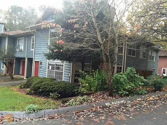 1034 Wiltshire Way photo 1