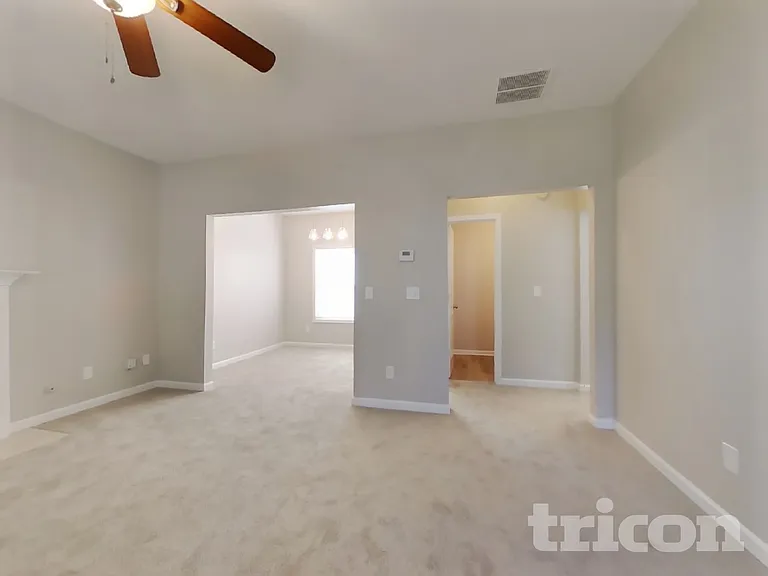 114 Millwheel Dr — Photo 4