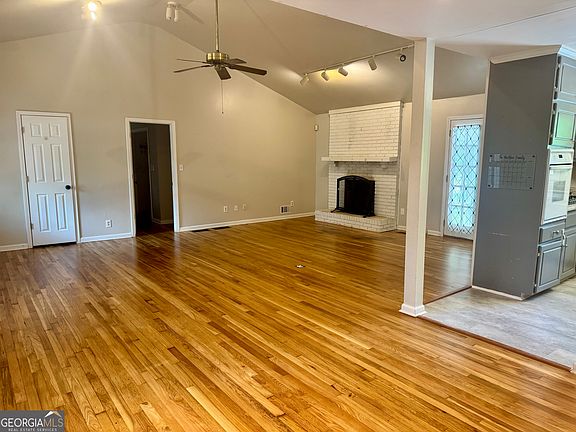 5th image of 280 N Burke Cir
