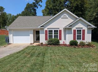 704 Gum Branch Rd, Charlotte, NC 28214