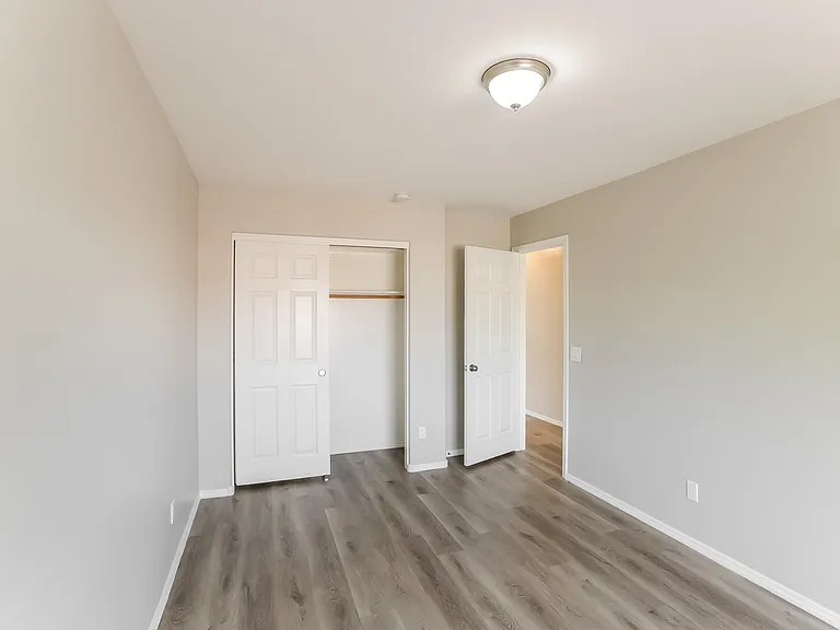 14945 N 172nd Ln — Photo 11