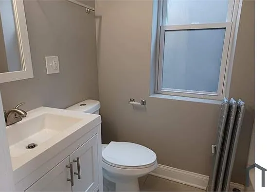 2 bed, $1,686 — Photo 2