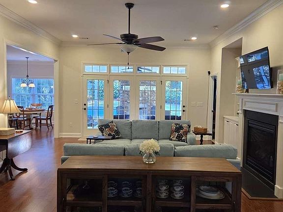 3rd image of 20 Wiscasset Way
