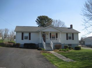 400 Oakwood Ave, Dublin, VA 24084