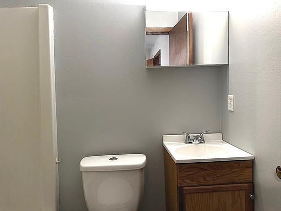 4th image of 4410 Grinnell Dr #2