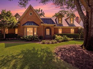 6721 River Oaks View Dr, Memphis, TN 38120