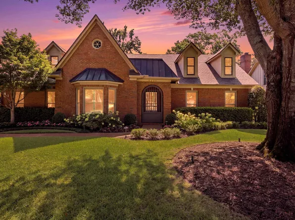 6721 River Oaks View Dr, Memphis, TN 38120