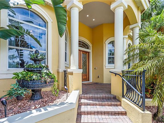 3rd image of 6308 Pasadena Point Blvd