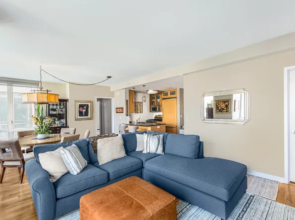 200 West End Avenue image 1 of 16