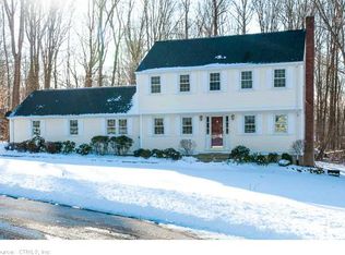 15 White Oaks Ln, Madison, CT 06443