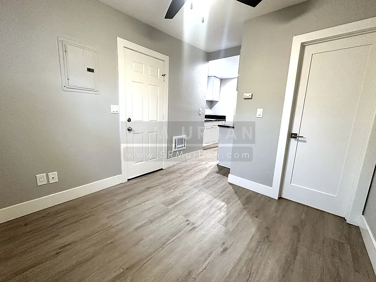 3036 B St #1/4 — Photo 8