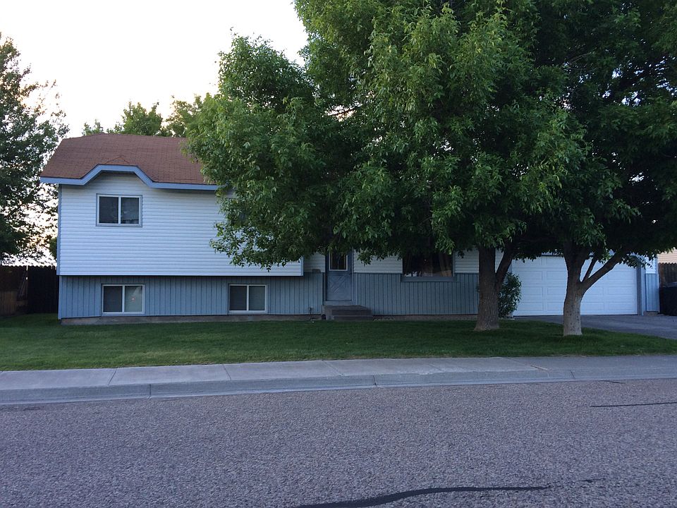1st image of 145 Meadowlark Dr