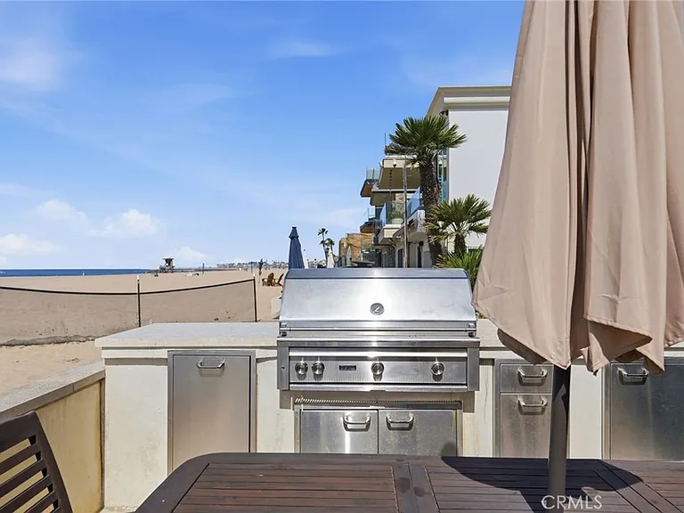 3715 Seashore Dr — Photo 30