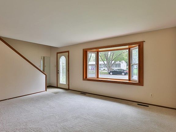 2nd image of 2601 Linden Dr