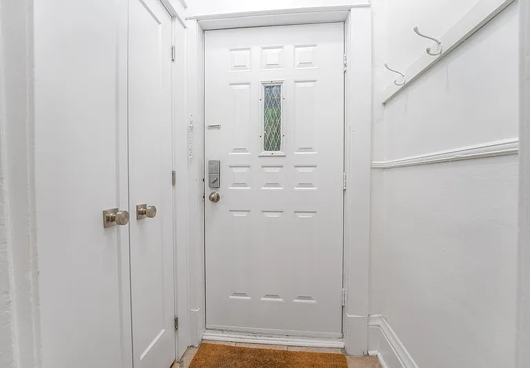117 Hopewell Ave #A — Photo 3