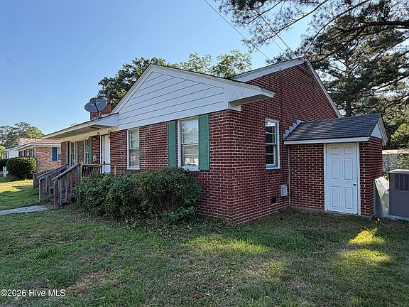2nd image of 315 Roberts Street
