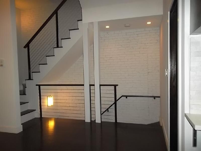 2nd image of 25 Worthington St #2C