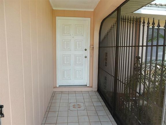 3rd image of 1298 Roswell Dr