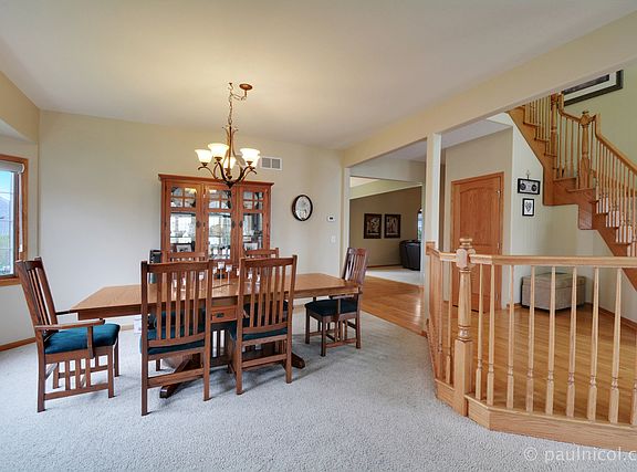 3rd image of 21429 Foxtail Dr