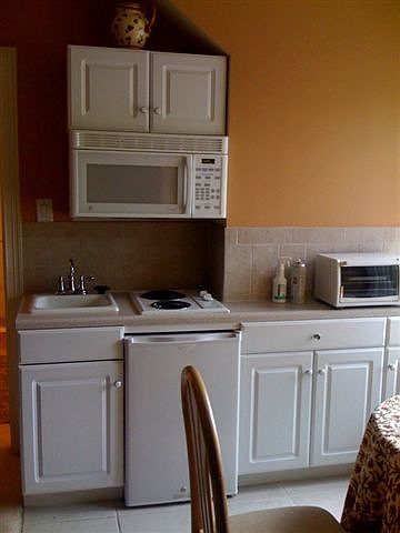 2nd image of 215 Acadia Ter #B