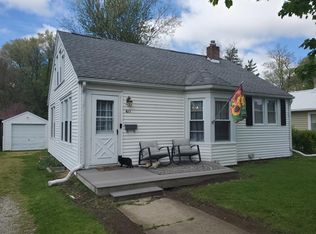 611 Wilson Ave, Sturgis, MI
