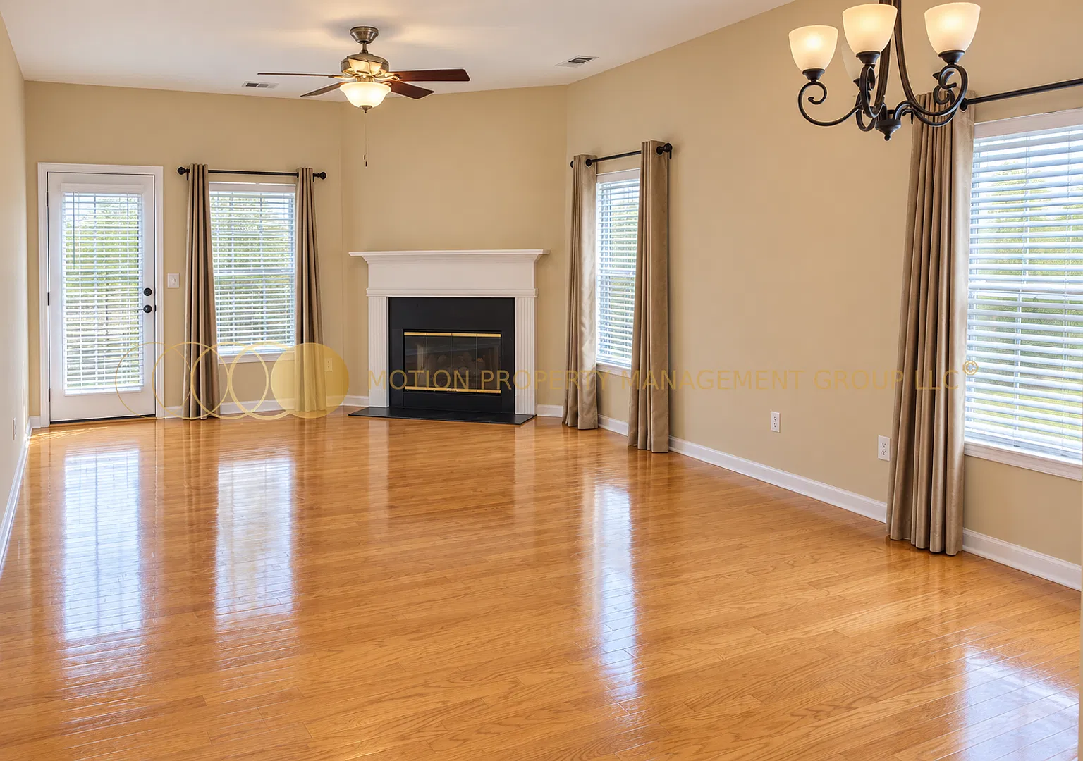 Ranch Living Made Easy | 3 Beds, 2 Baths + Water & Lawn Maintenance Included! — Photo 2
