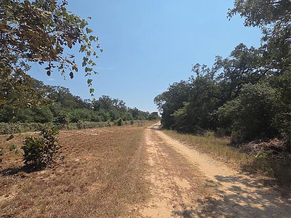 3rd image of 4879 S Highway 36