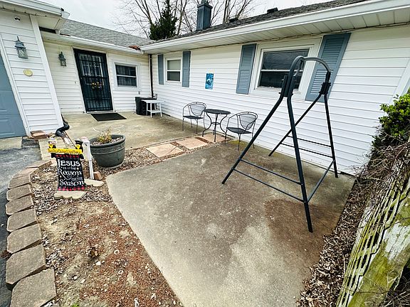 4th image of 718 Northfield Dr