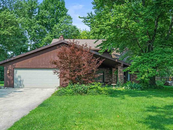 2nd image of 509 N Meadow Wood Dr