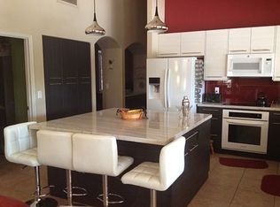 1010 S Lagoon Dr, Gilbert, AZ 85233