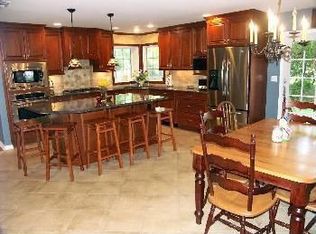 204 Momar Dr, Ramsey, NJ 07446