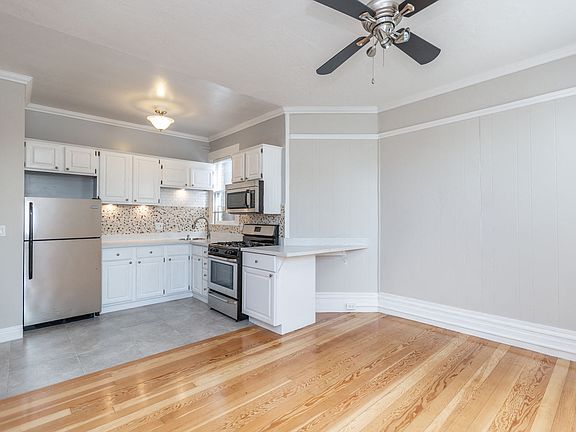 4th image of 1203 Pine St #15