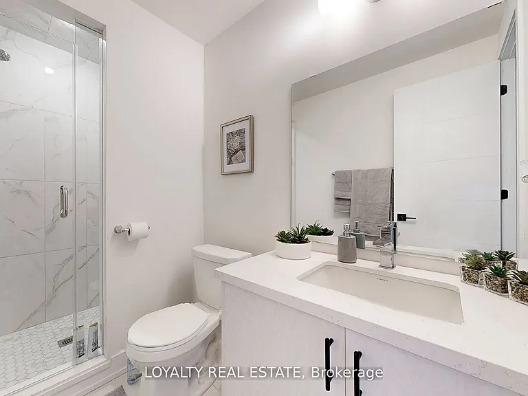 38A Monclova Rd — Photo 7