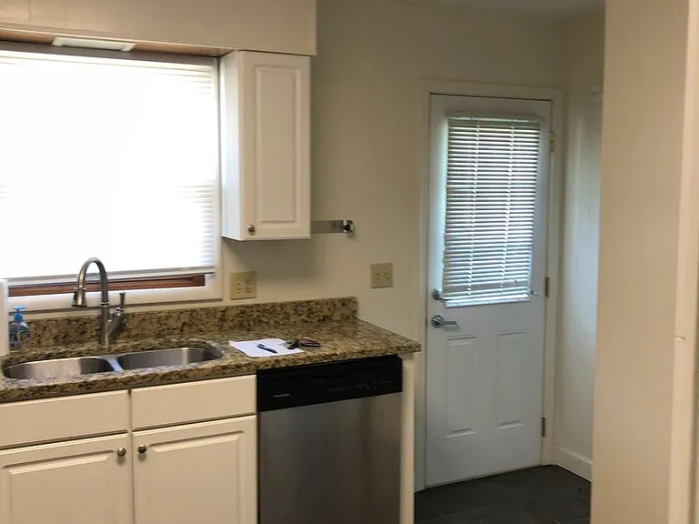 615 S Lincoln St — Photo 8